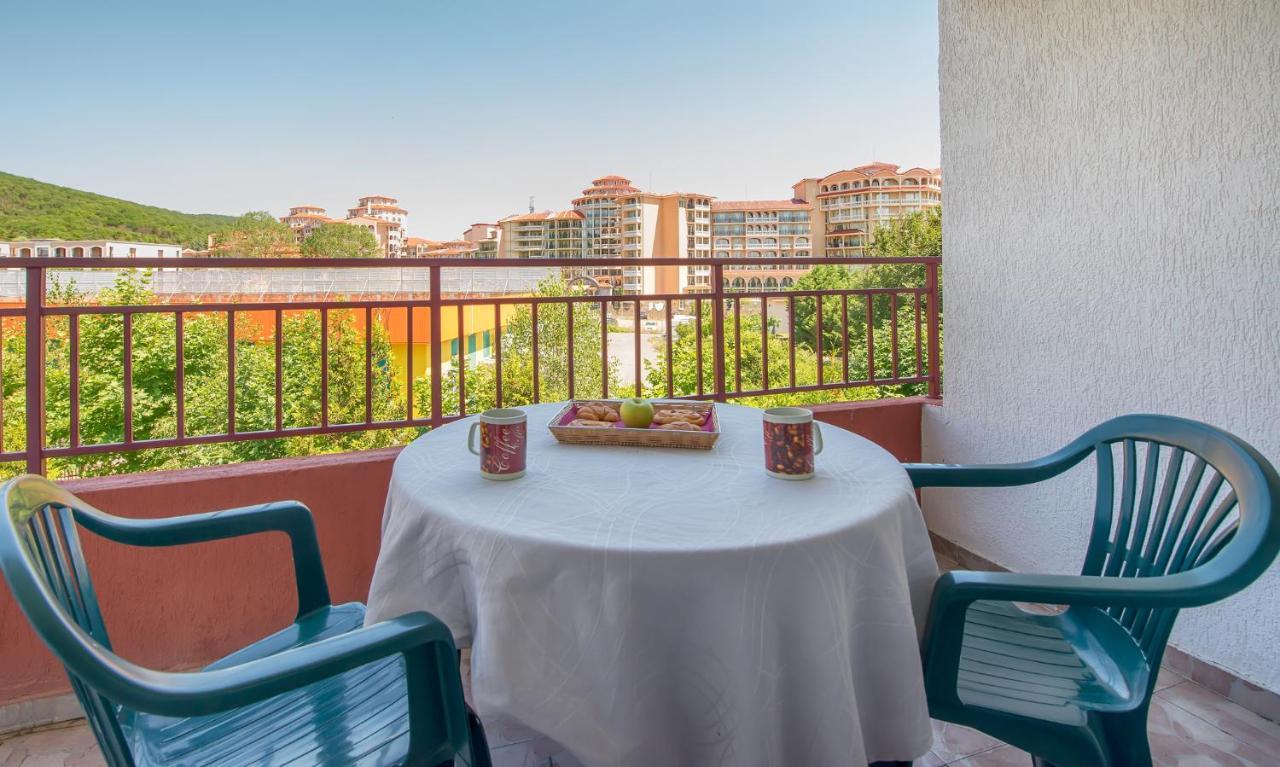 Privilege Beach Apartments Свети-Влас Экстерьер фото